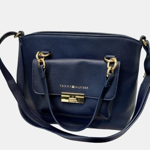 Tommy Hilfiger Handbags - Tommy Hilfiger navy blue crossbody bag